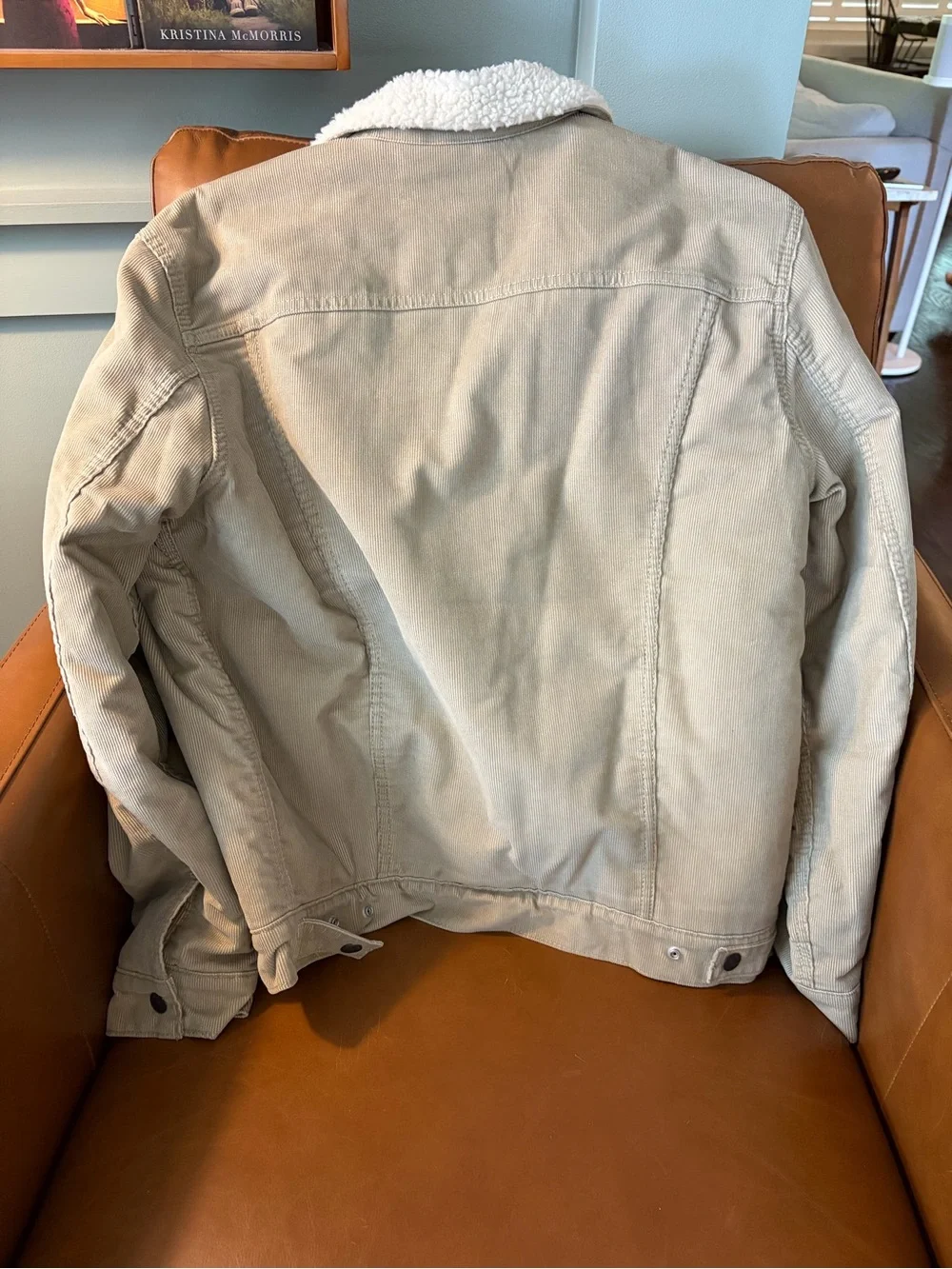 Levi's Premium Sherpa-Lined Corduroy Jacket - Beige - Picture 2 of 2